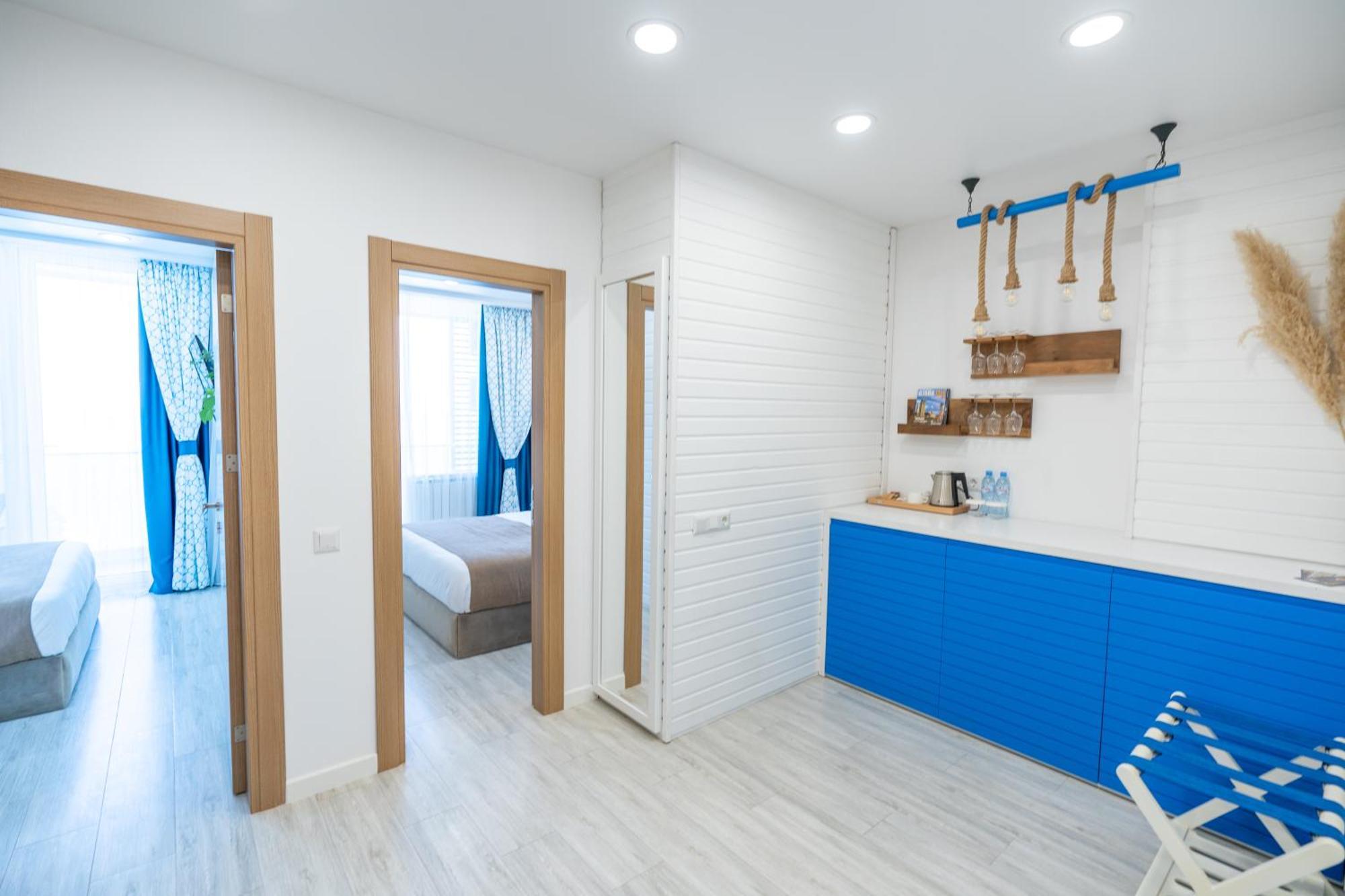 Seagull Beachfront Boutique Hotel Batumi Rum bild