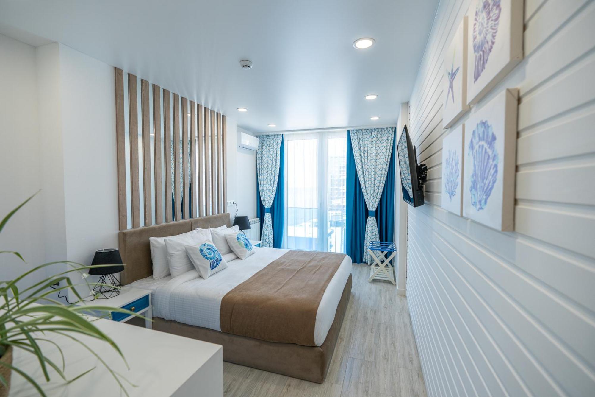 Seagull Beachfront Boutique Hotel Batumi Rum bild