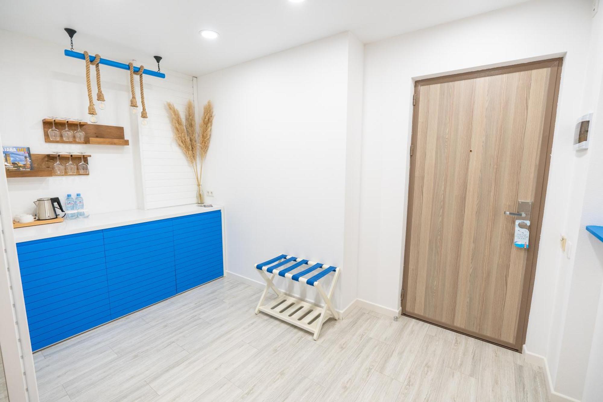 Seagull Beachfront Boutique Hotel Batumi Rum bild