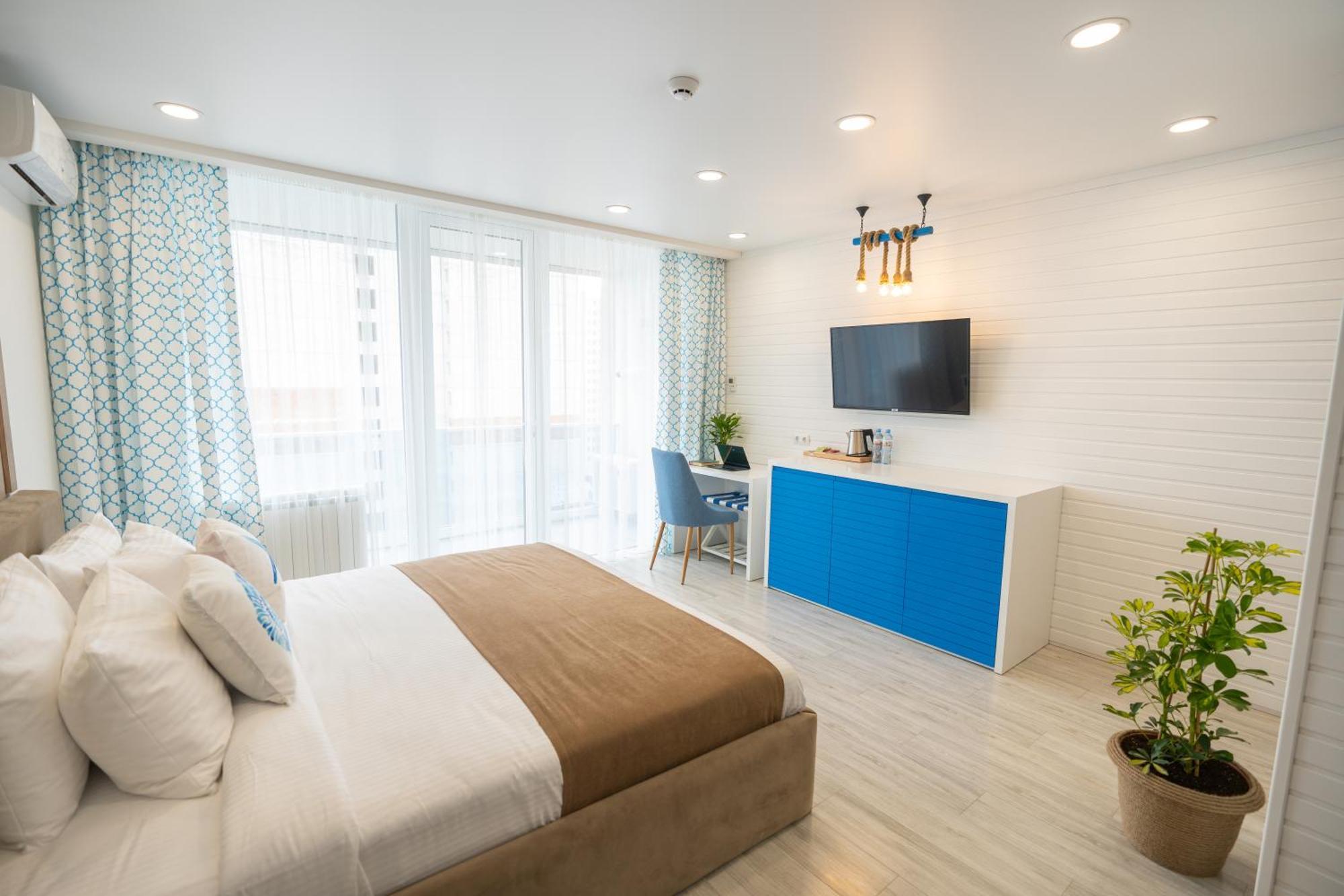 Seagull Beachfront Boutique Hotel Batumi Rum bild